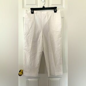 NWT Women’s $48 Alfred Dunner Capri Pants, Sz 12